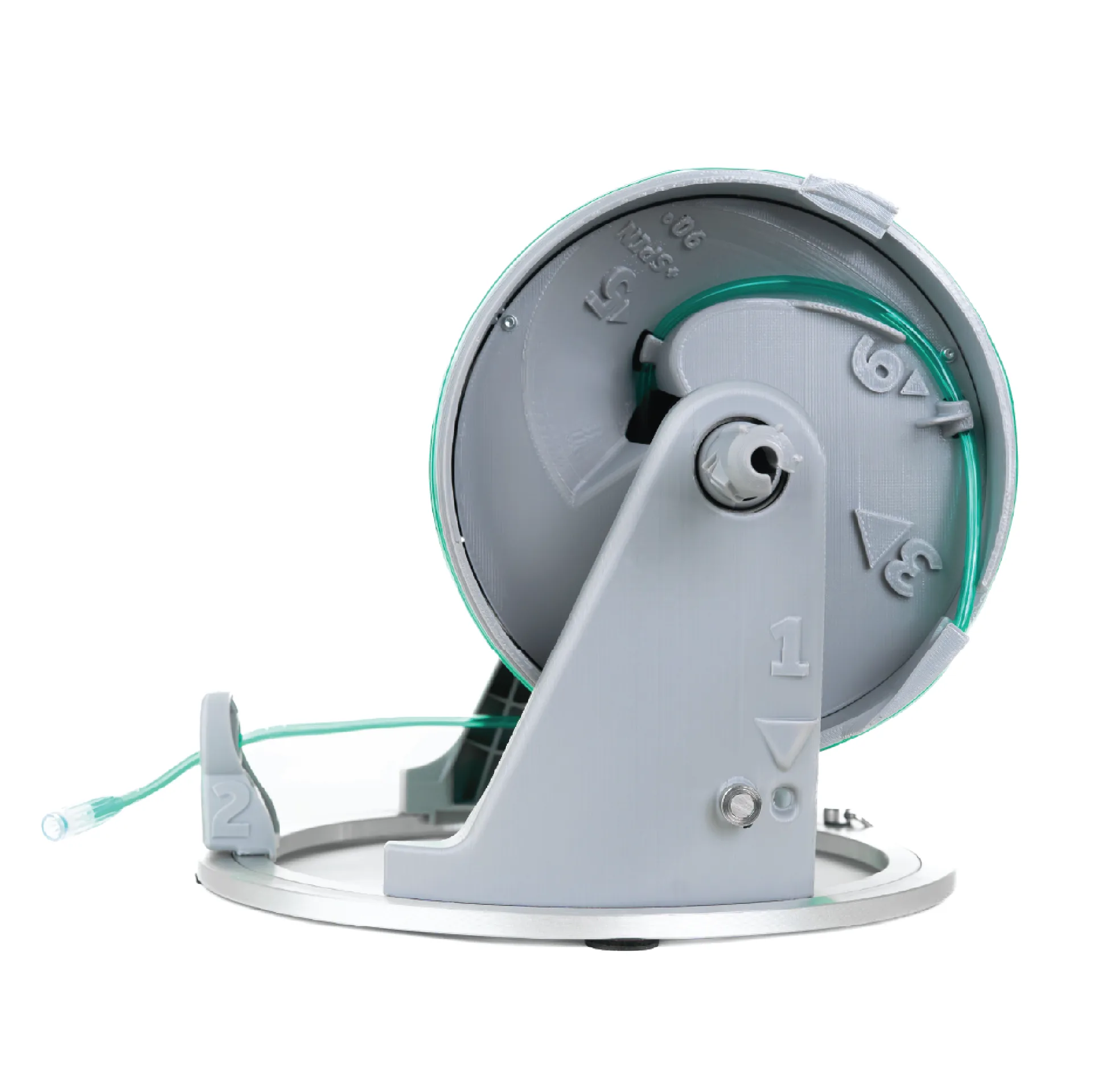 Oxygen concentrator tubing being managed with a retractable system